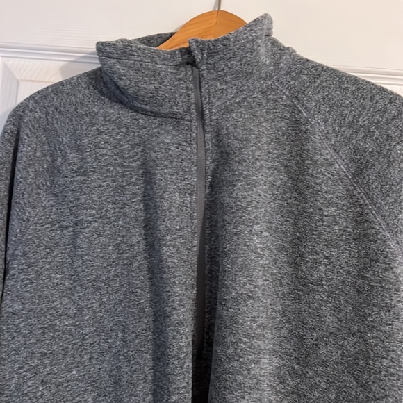 NWT, 2xl tall, grey 1/4 zip pull over Eddie Bauer. - Picture 4 of 8